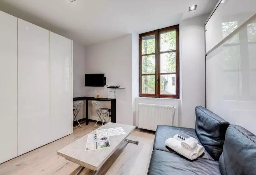Le Perriere   Joli Studio Idéalement Placé Au Coeur De La Ville