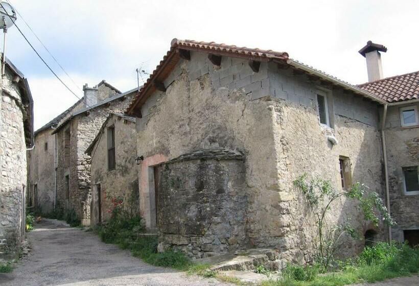 Maison Dans Hameau Au Calme