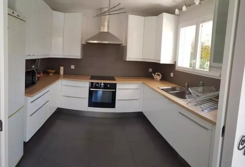Clos Redon   Villa 143 M2 Avec Piscine Privee