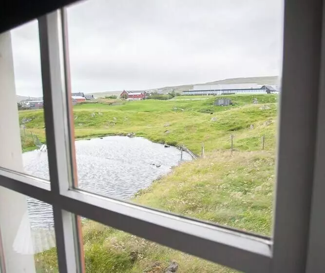 4 Bedroom Apartment   20 Min Walk From City Centre   Nature