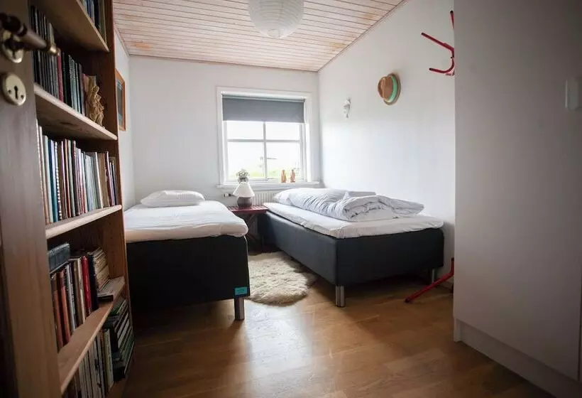 4 Bedroom Apartment   20 Min Walk From City Centre   Nature