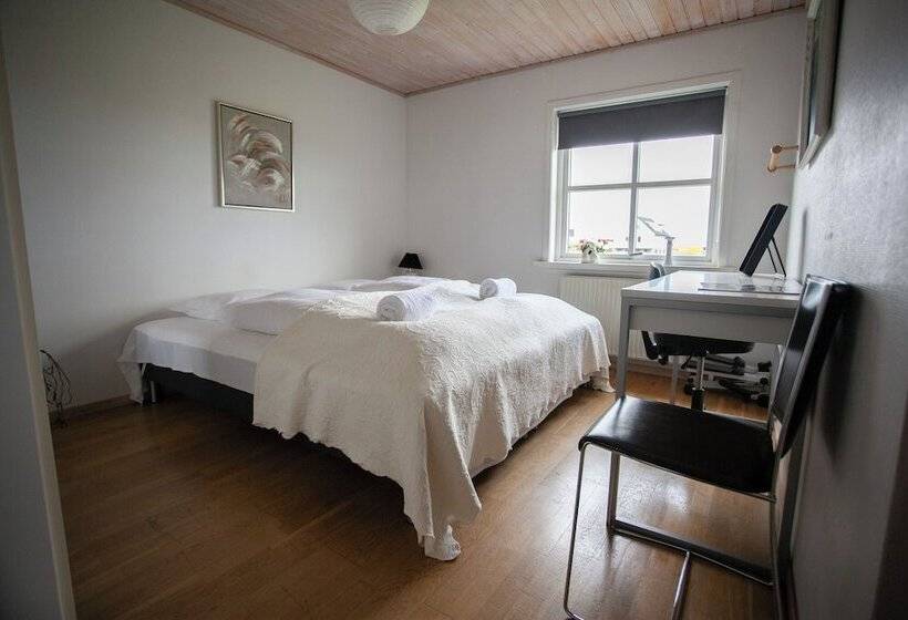 4 Bedroom Apartment   20 Min Walk From City Centre   Nature