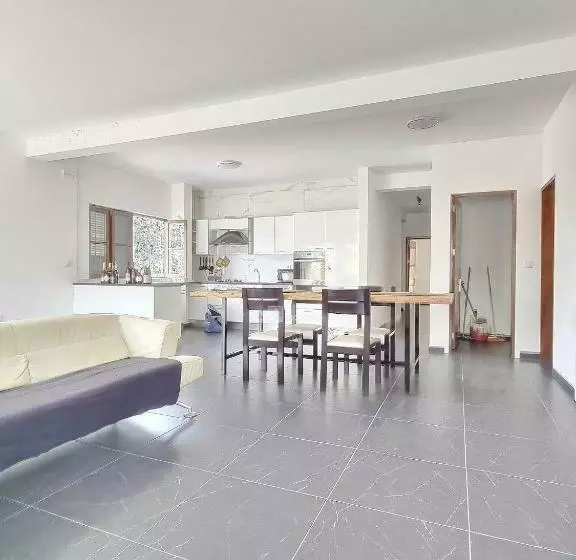 Appartement Spacieux Et Paisible à Mindelo