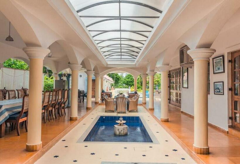 Beachfront 6+1bdr Luxury Villa With Private Pool