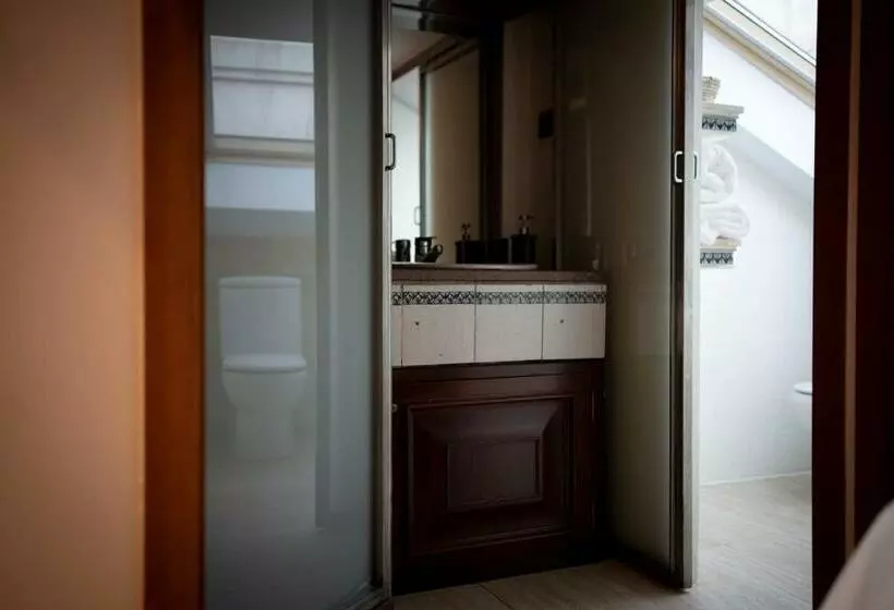 Fabulos ático Con Vistas Al Monasterio