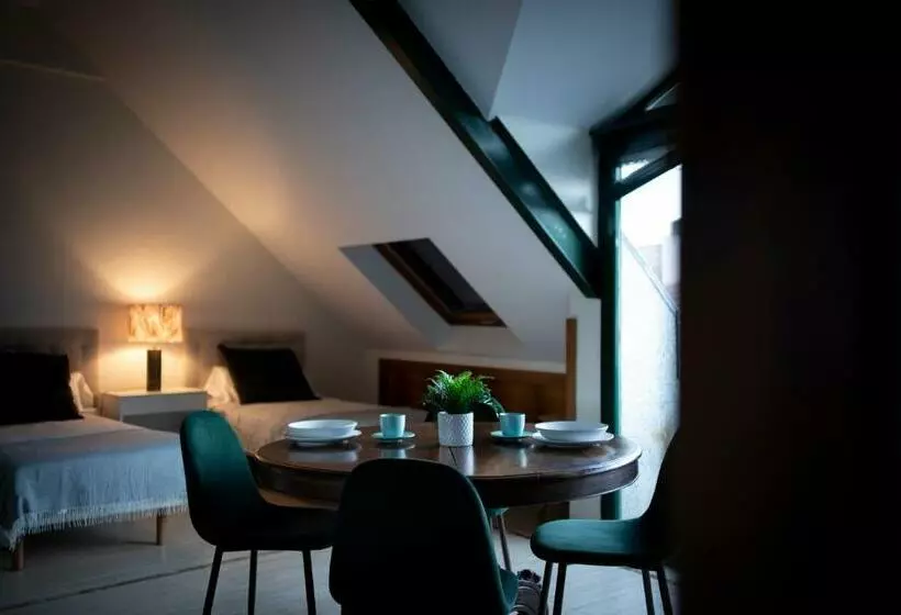 Fabulos ático Con Vistas Al Monasterio