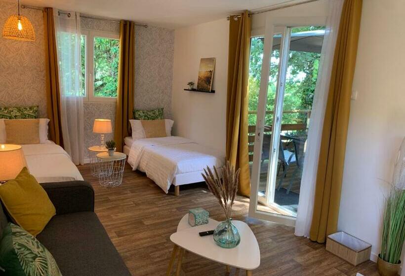 Le Bon Cottage Bungalow Cocooning Wooden Deck