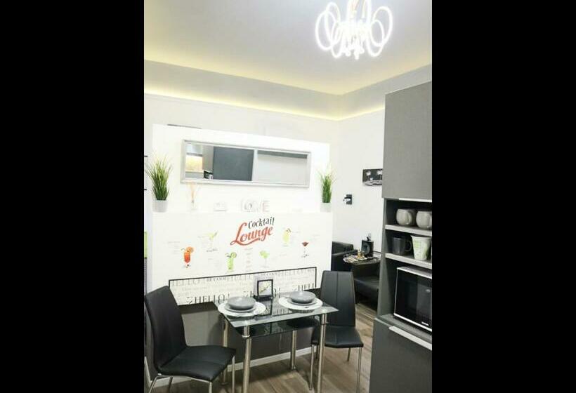 Your Lovely Home In The Heart Of Budapest