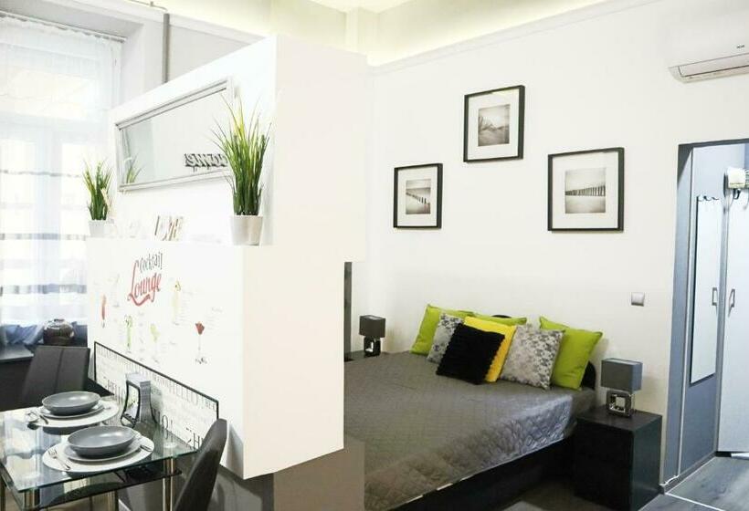 Your Lovely Home In The Heart Of Budapest