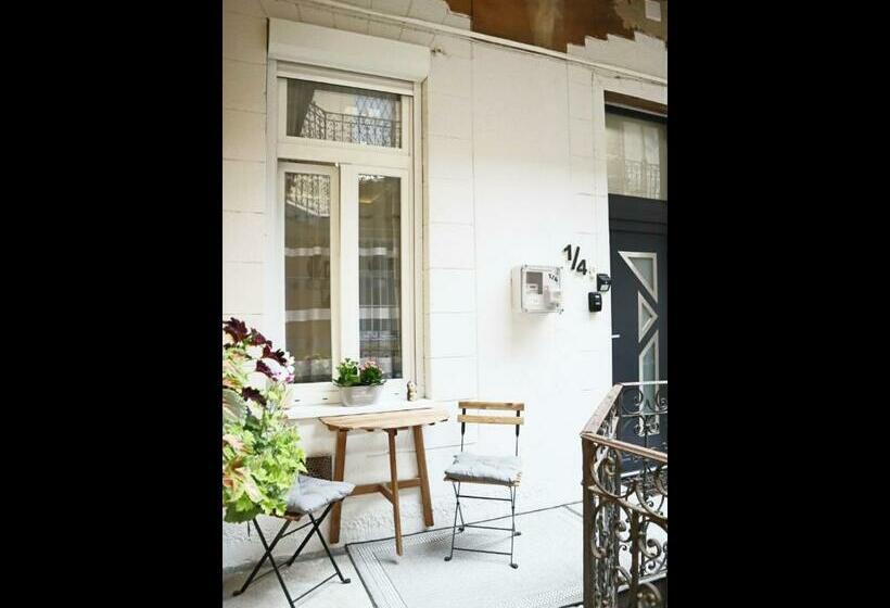 Your Lovely Home In The Heart Of Budapest