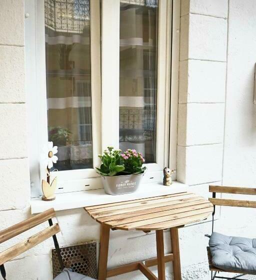 Your Lovely Home In The Heart Of Budapest