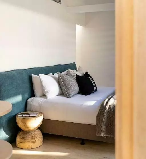 Elegant Beach House & Whale Watching Gem