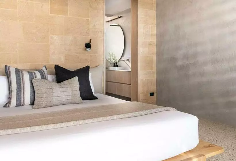 Elegant Beach House & Whale Watching Gem