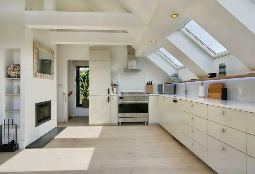 Little Hayloft By Bloom Stays