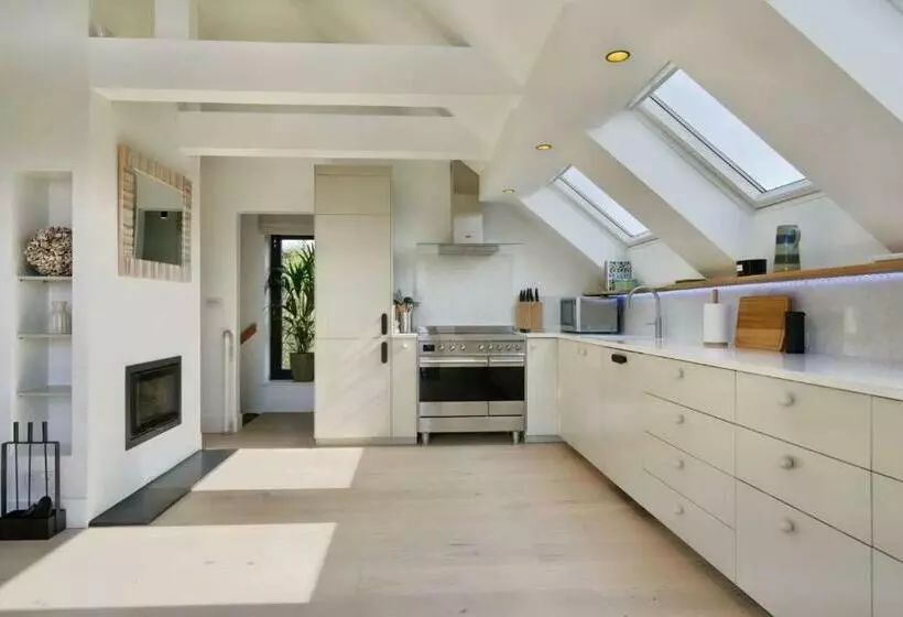 Little Hayloft By Bloom Stays