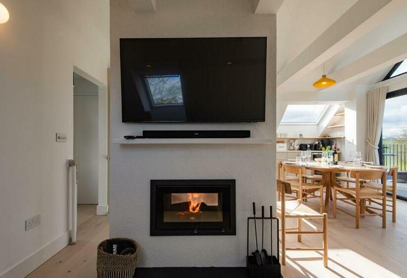 Little Hayloft By Bloom Stays