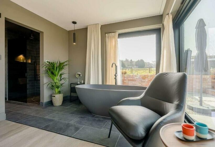 Little Hayloft By Bloom Stays