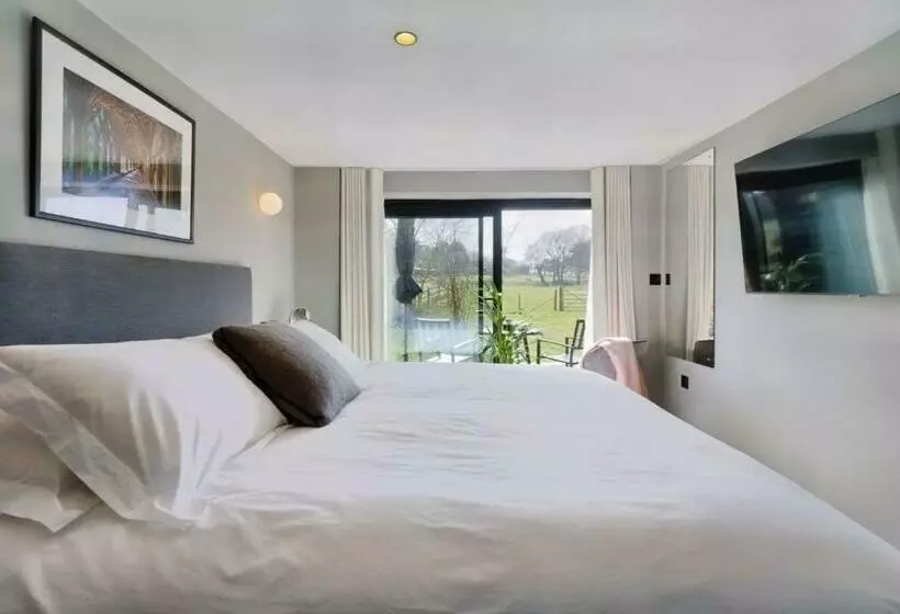 Little Hayloft By Bloom Stays