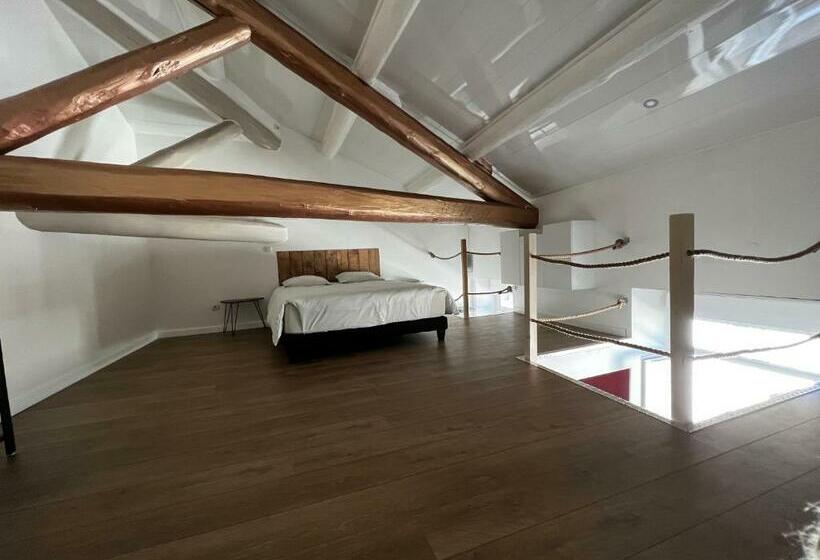 Nimes Superbe Appartement Duplex Climatisée