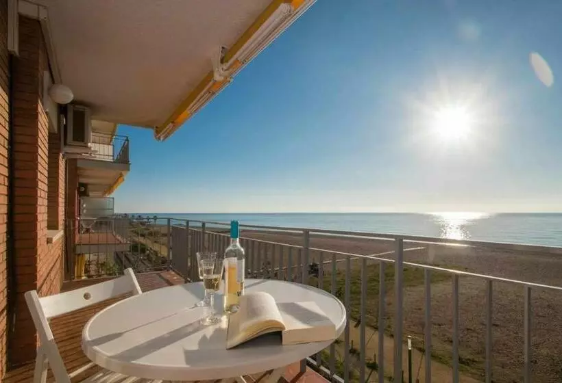 Maresme Beach Apartment