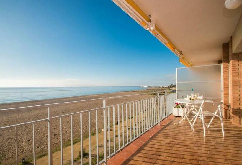 Maresme Beach Apartment