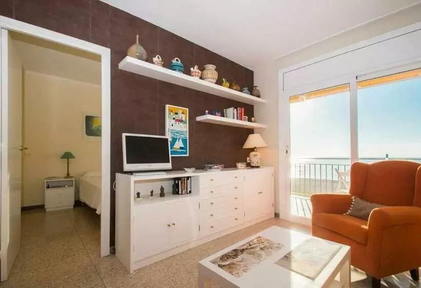 Maresme Beach Apartment