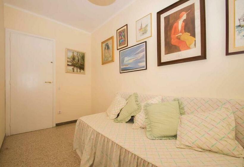 Maresme Beach Apartment