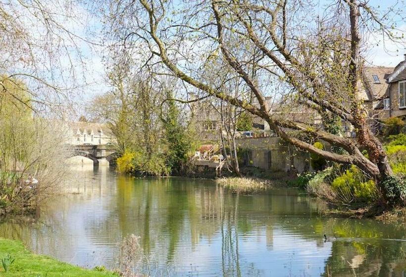 Garden House Stamford