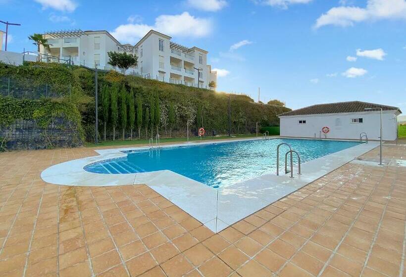 Small Oasis #1, Manilva