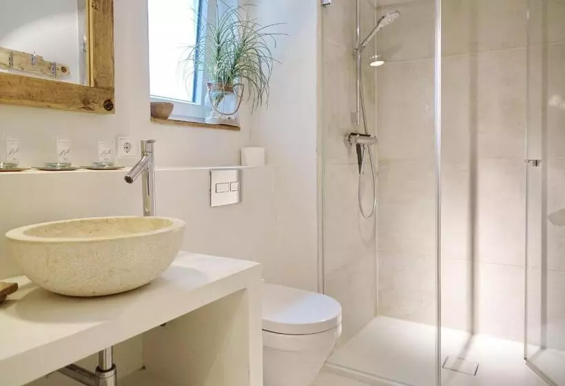 Sturmfried, Wohnung 3