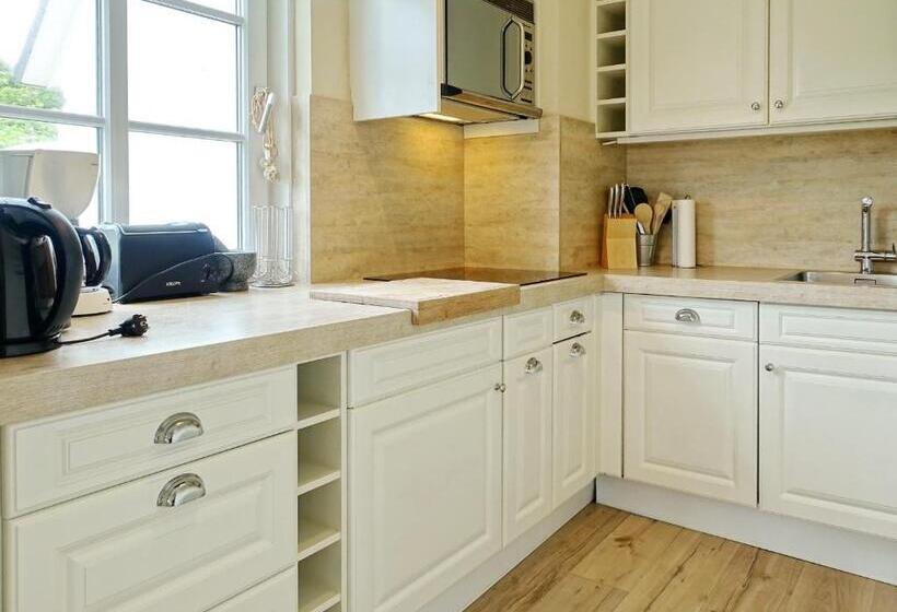 Sturmfried, Wohnung 3