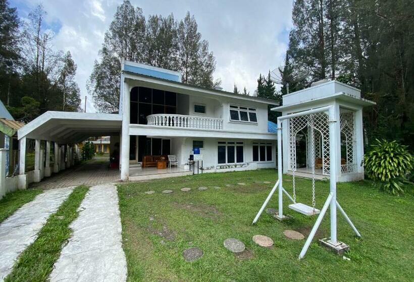 Villa Berastagi Indah A32   Tebu Manis