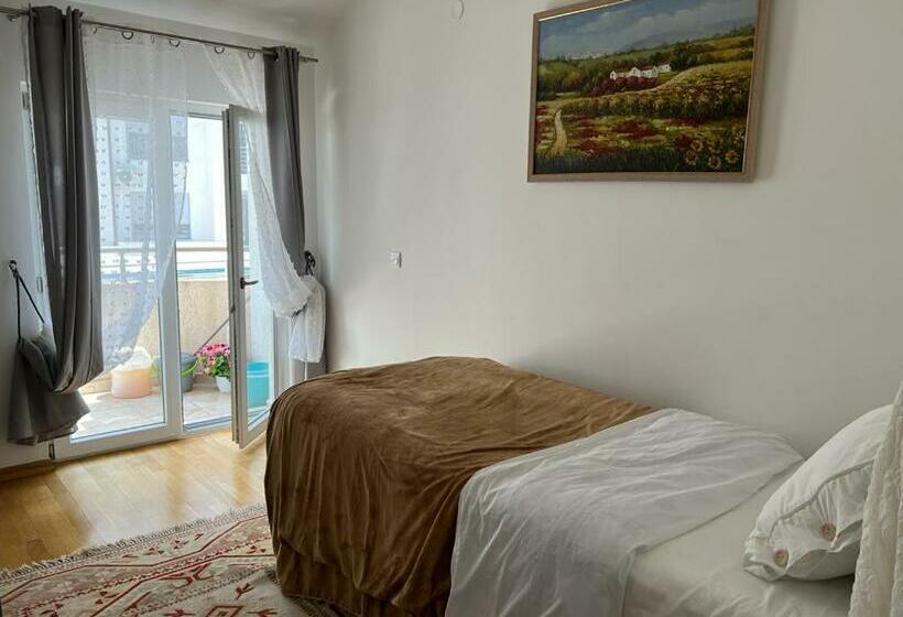 Apartment Phillipa Ii