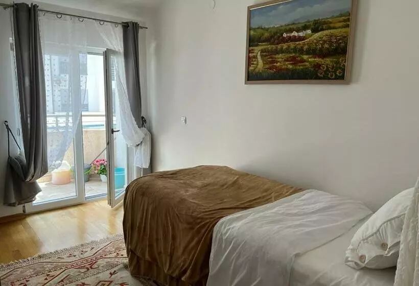 Apartment Phillipa Ii