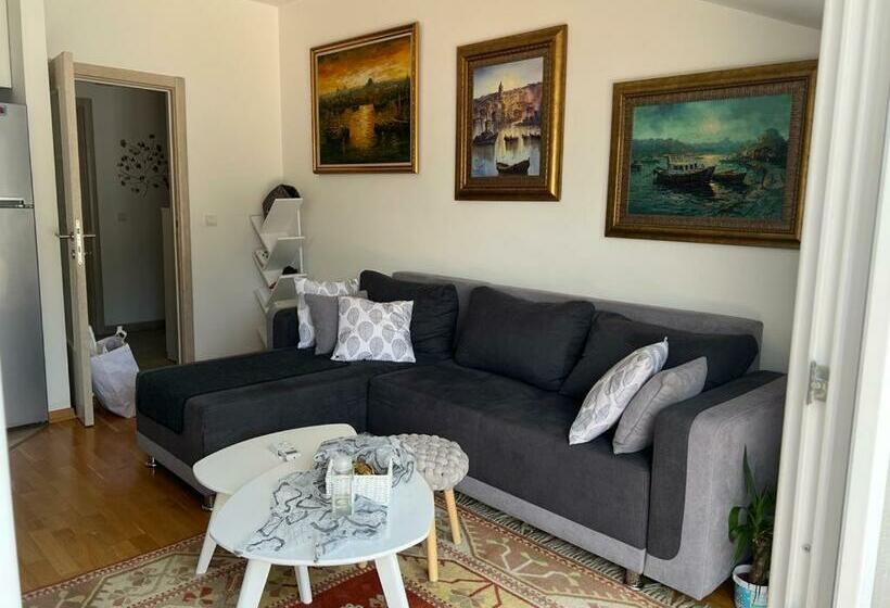 Apartment Phillipa Ii
