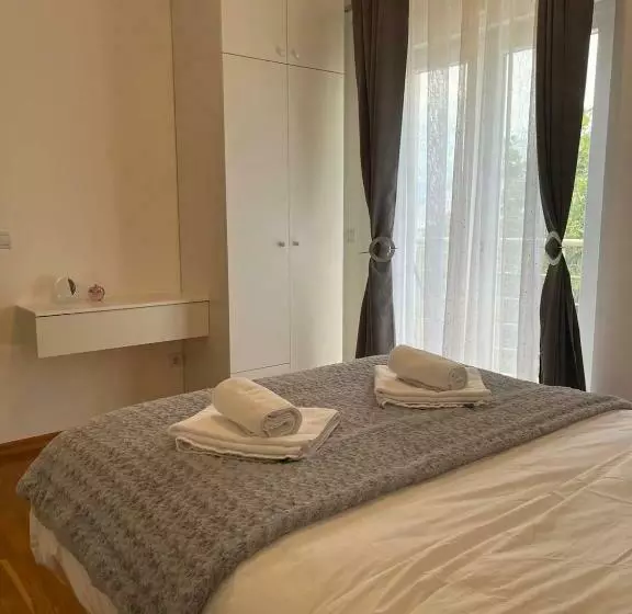 Apartment Phillipa Ii
