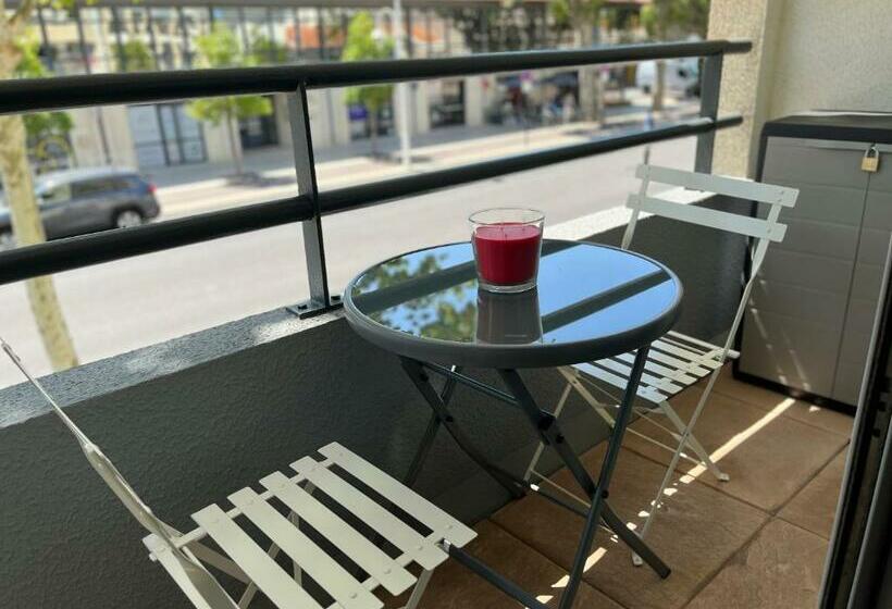 Le Leclerc Yourhosthelper