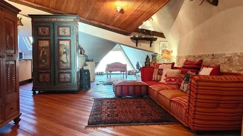 Hostdomus   Weekend Apartments