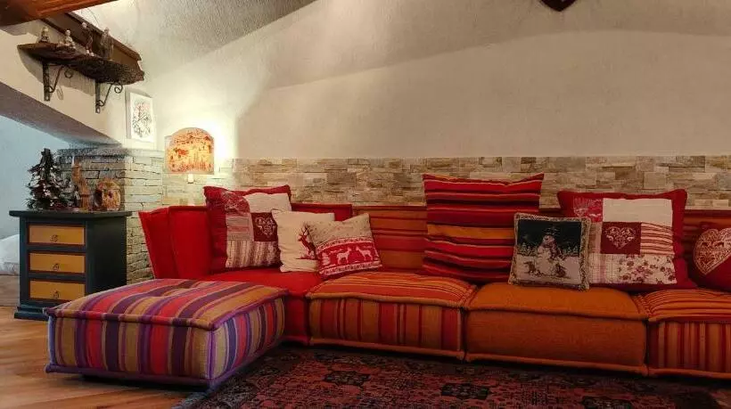 Hostdomus   Weekend Apartments