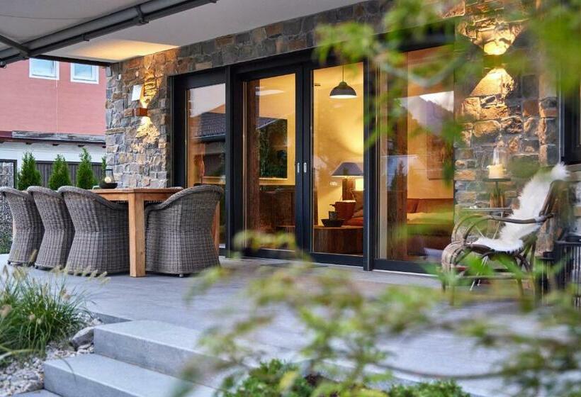 Sunshine Apartment Spirit Of Deer