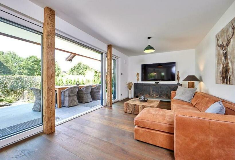 Sunshine Apartment Spirit Of Deer