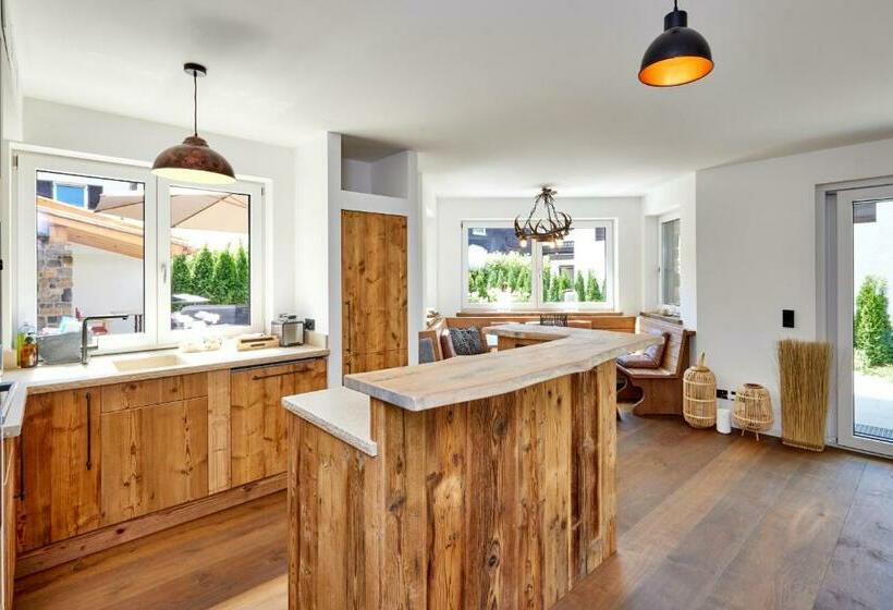 Sunshine Apartment Spirit Of Deer