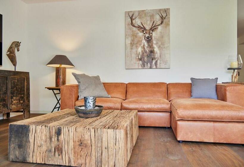 Sunshine Apartment Spirit Of Deer