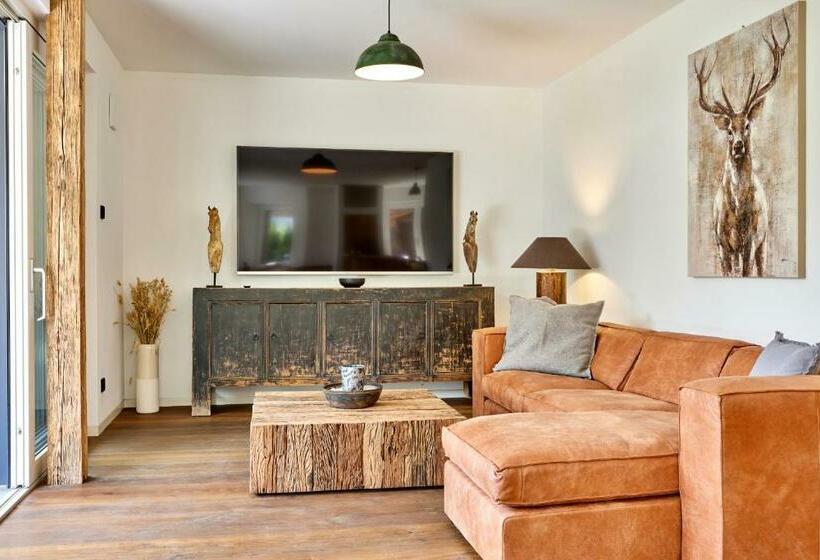 Sunshine Apartment Spirit Of Deer