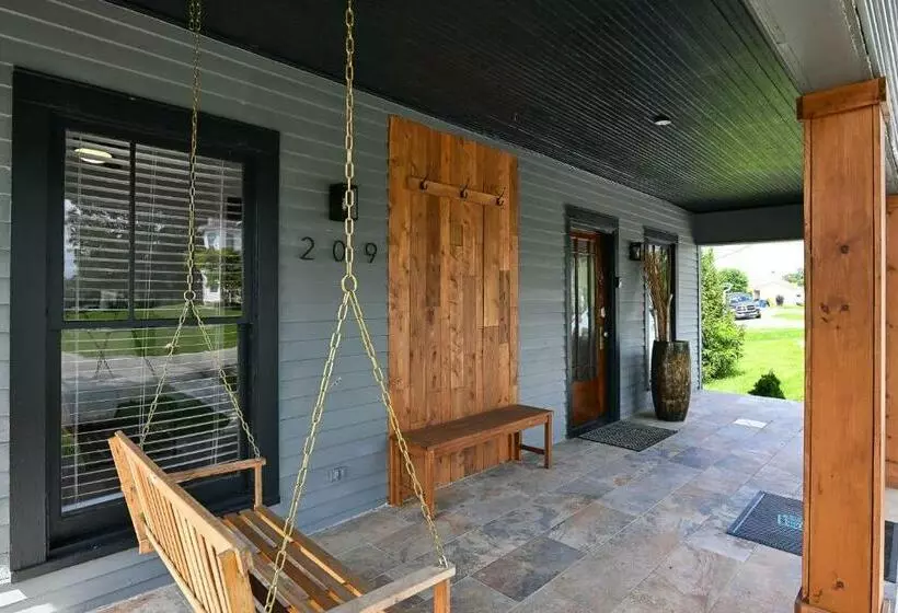 The Sunset Cottage By Ark   Lovely 3 Bedroom Home