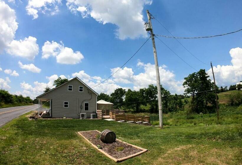 Country Setting 3 Bdrm Home W/ Outside Relaxation