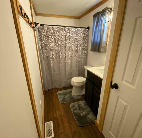 Country Setting 3 Bdrm Home W/ Outside Relaxation