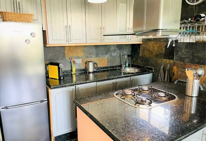 Lizards Lounge   Tanife Apartment Beim Yumbo