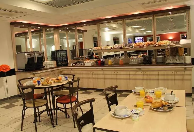 בית מלון כפרי Ace Hôtel Châteauroux Déols