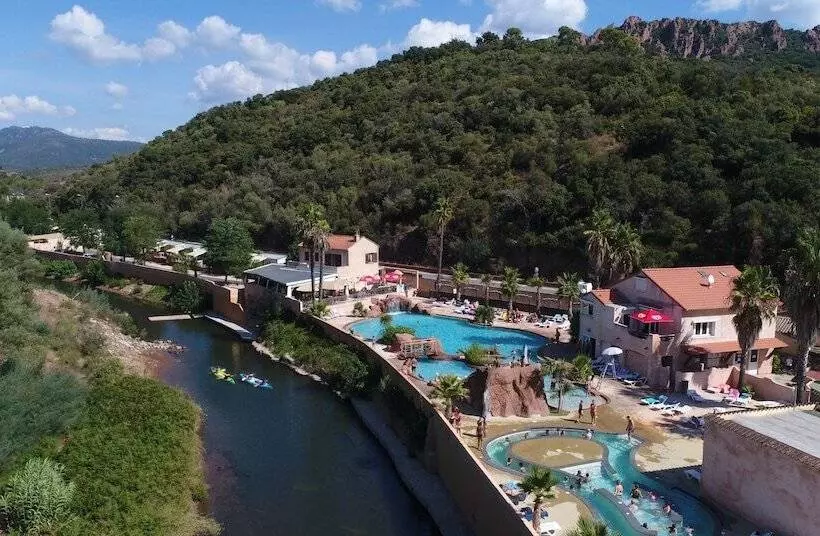 Camping Vallée Du Paradis